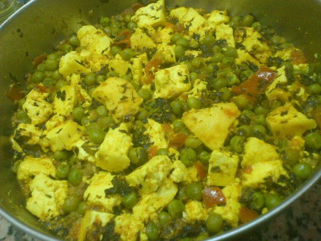 MATAR METHI PANEER
